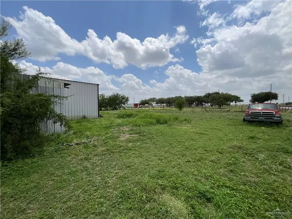 Donna, TX 78537,1806 E Mile 13 1/2 N