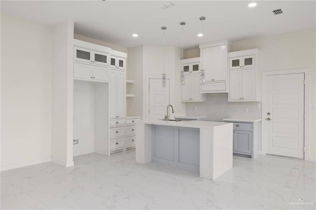 La Feria, TX 78559,480 Santiago ST