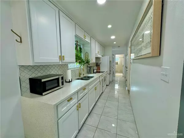 Mcallen, TX 78501,1021 S 18th ST