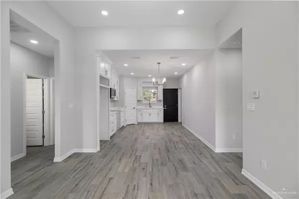 Donna, TX 78537,2122 Trinity ST