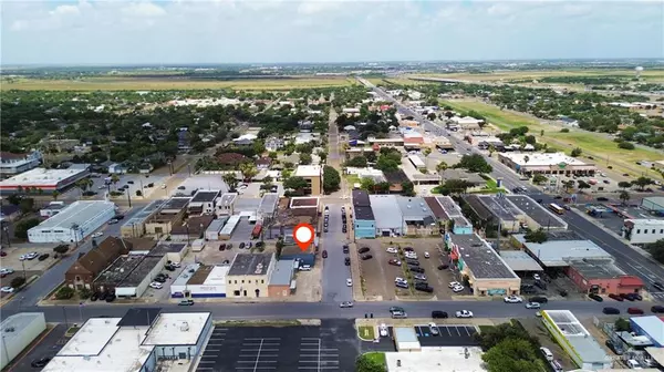 Mercedes, TX 78570,316 & 318 W 3rd ST
