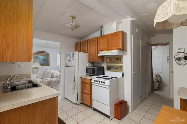 Mission, TX 78572,1712 Mercedes AVE