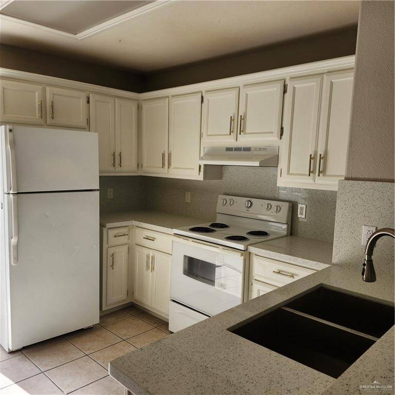 Edinburg, TX 78541,1501 W Carmen AVE #3