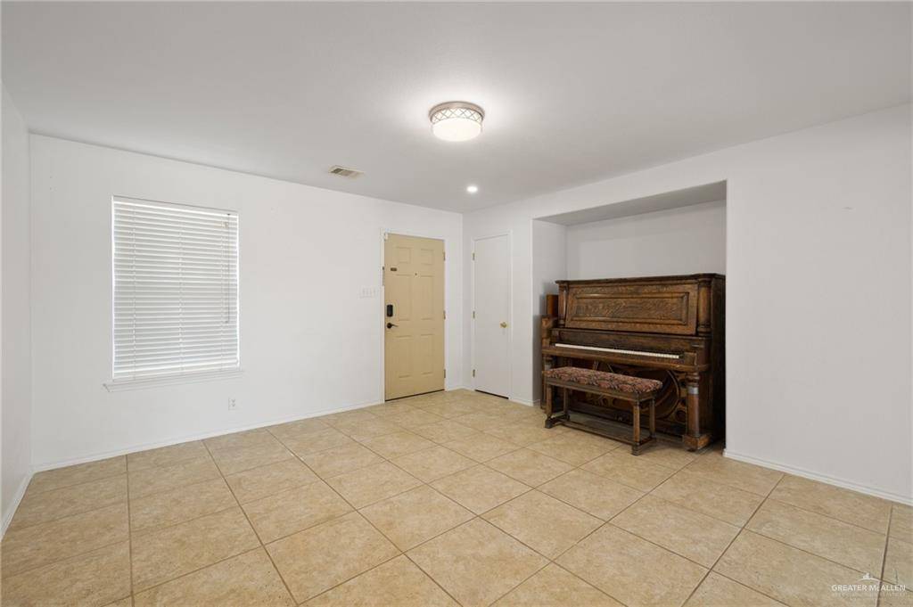 Mcallen, TX 78504,7105 N 40th ST