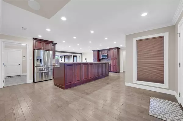 Mcallen, TX 78504,4713 N 8th ST