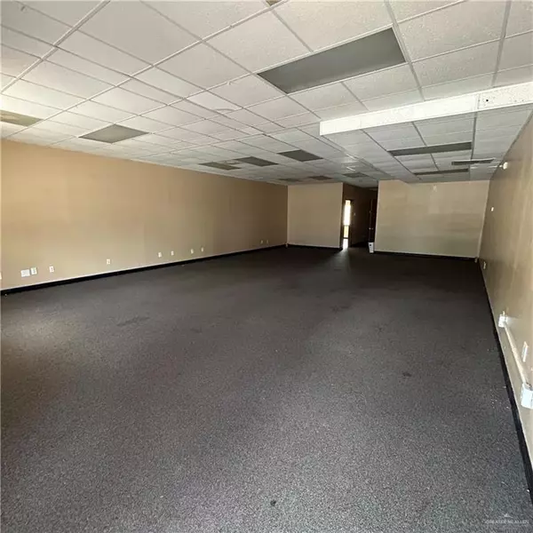 Edinburg, TX 78539,2110 University DR