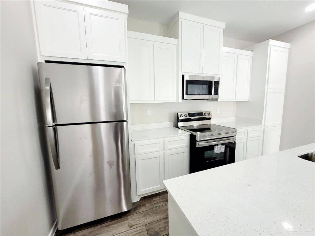 Weslaco, TX 78596,2613 Sage DR #4