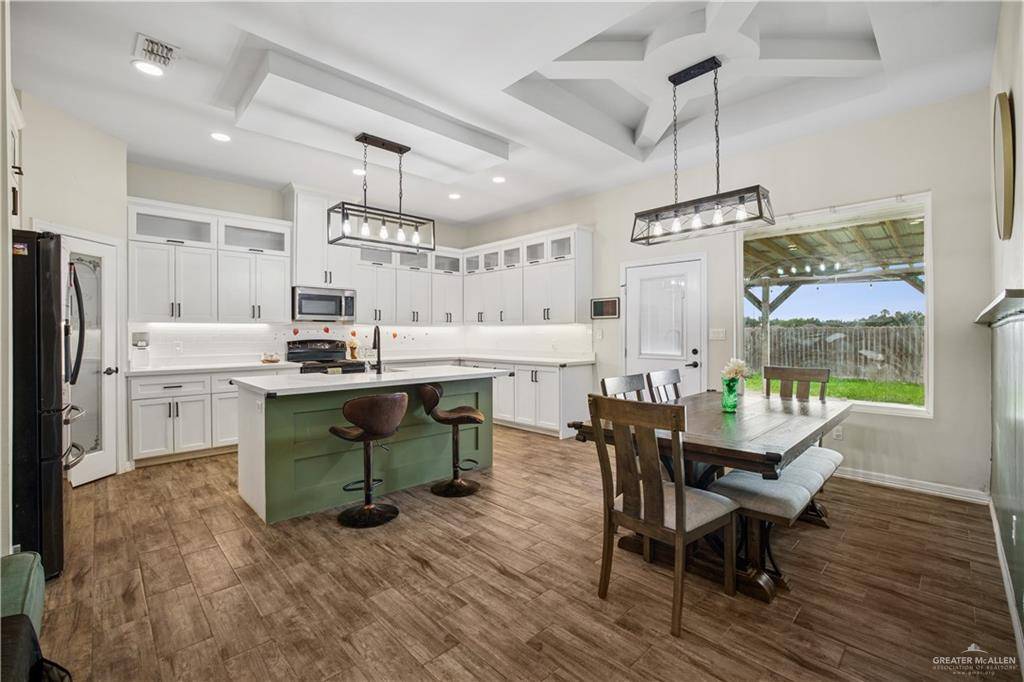 San Juan, TX 78589,306 Paxton DR