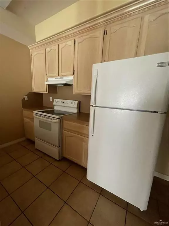 Mcallen, TX 78501,2413 N J ST #2