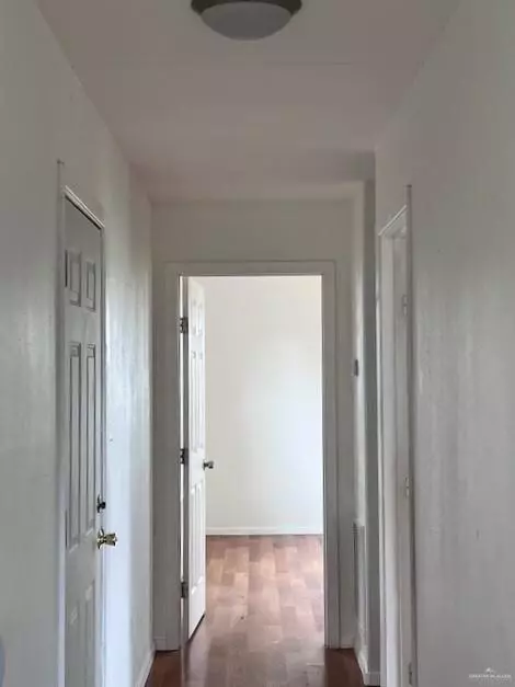 Weslaco, TX 78599,1056 E Mile 11 N