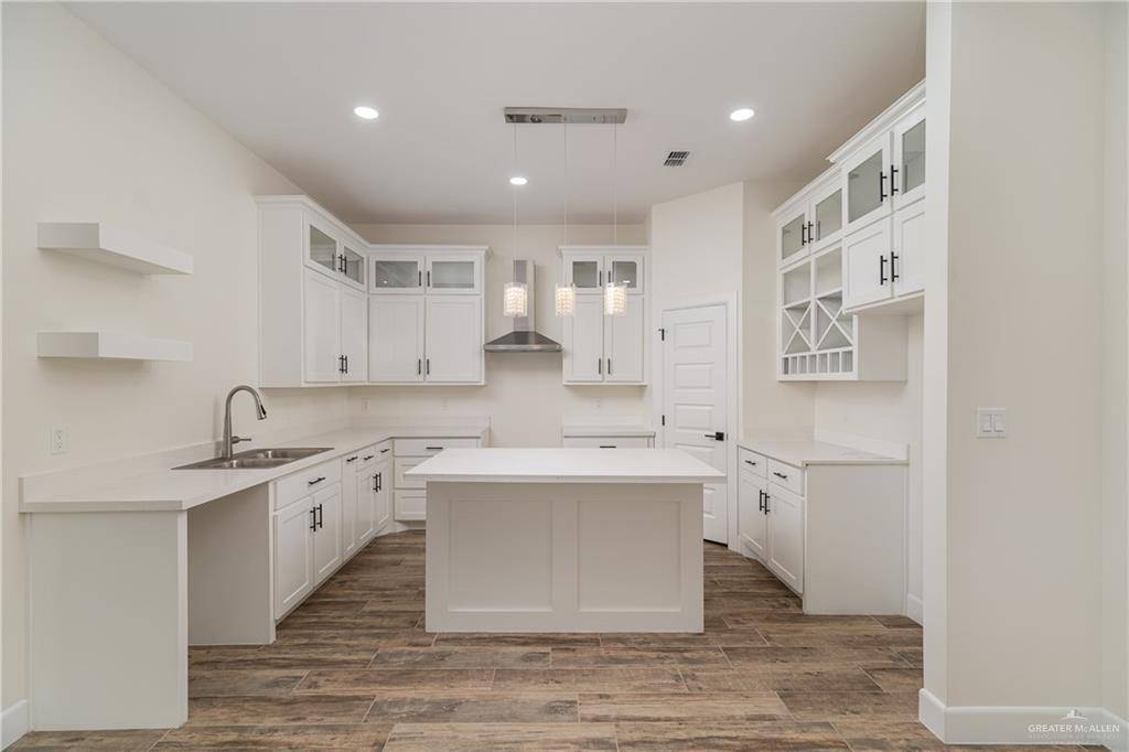 Weslaco, TX 78596,2211 Tomatillo DR