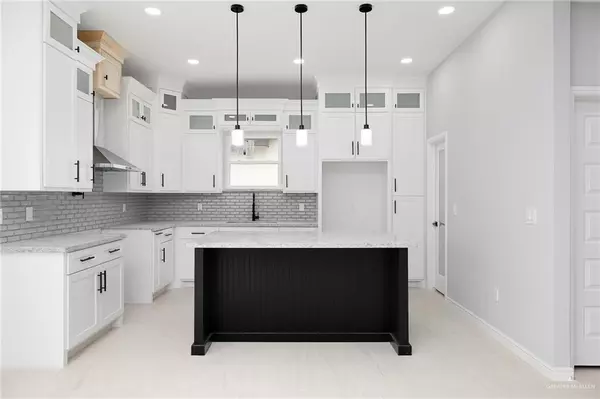 Mission, TX 78574,905 Magnolia ST