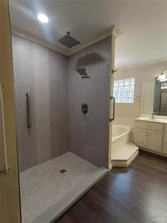 Edinburg, TX 78542,3522 E Country Club DR E