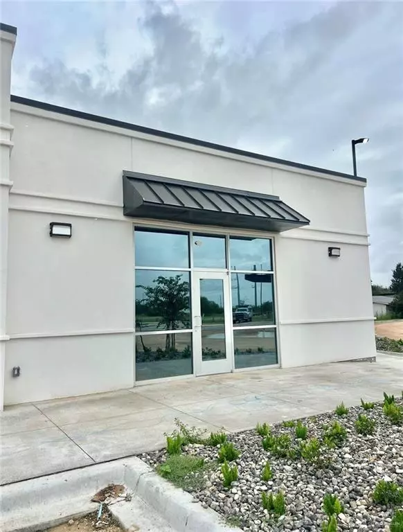 Edinburg, TX 78542,3101 N I-69 #3