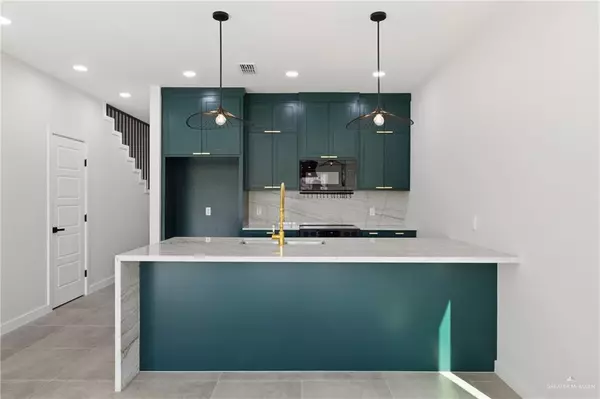 Mcallen, TX 78501,813 S Bicentennial BLVD