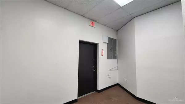 Mcallen, TX 78501,813 N Ware RD #B