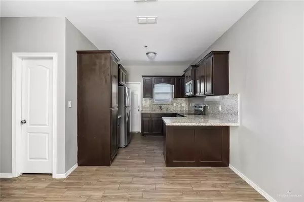 Pharr, TX 78577,1400 Hummingbird CT #12