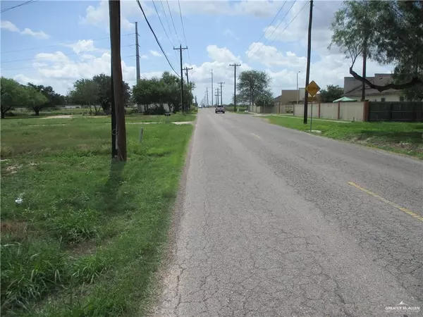 Edinburg, TX 78541,1303 W Mile 17 1/2 RD