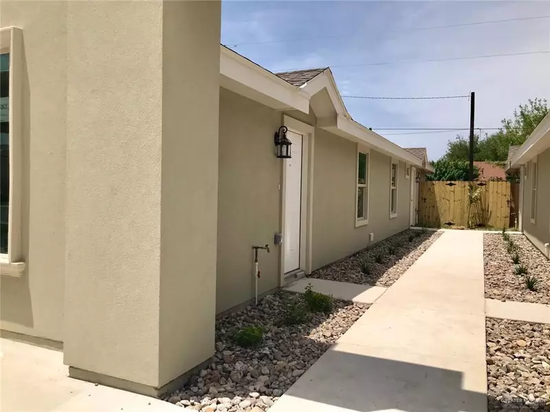 2211 Taxco CT #4, Edinburg, TX 78542