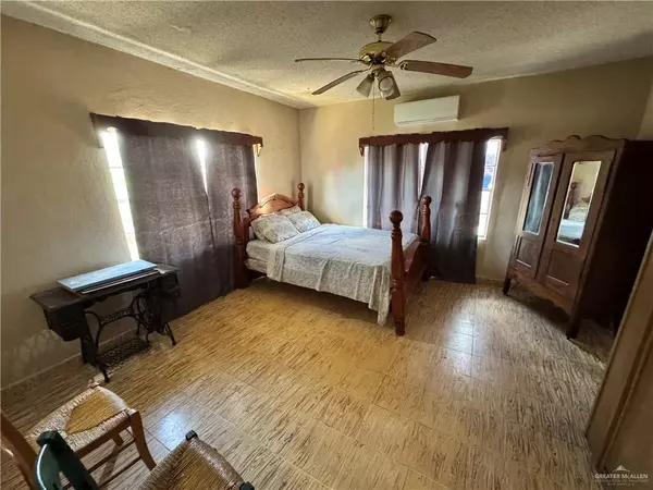 Mcallen, TX 78501,2204 Newport AVE