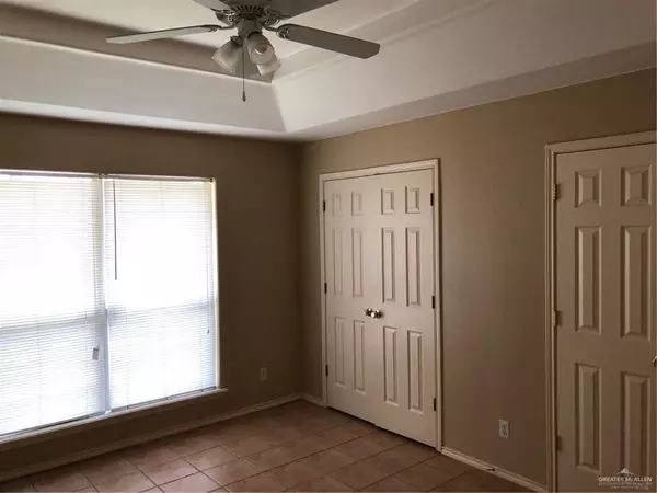 Edinburg, TX 78539,623 S Dfw DR #4