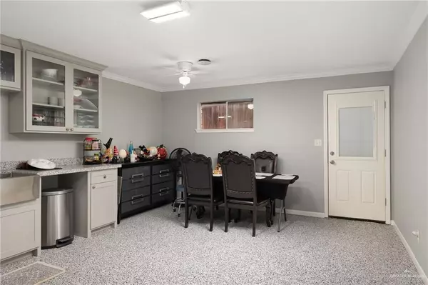 Weslaco, TX 78596,415 S Westgate DR #B-15