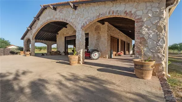 Edinburg, TX 78542,20701 Buck Fawn DR