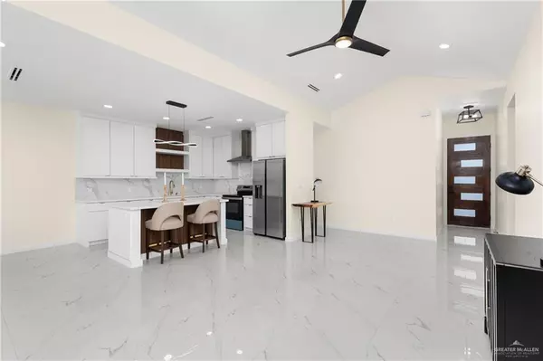 Weslaco, TX 78596,3506 Emma DR