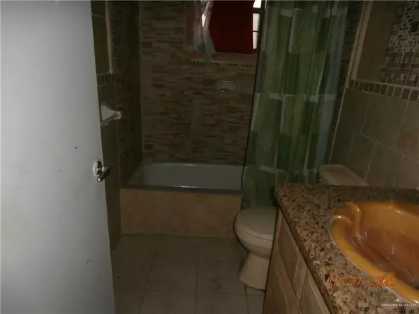 Mission, TX 78572,502 N Lalos DR