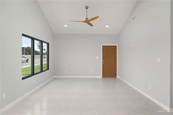 Weslaco, TX 78596,2705 Woodpecker RD #2