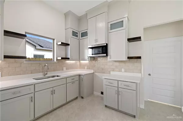 San Juan, TX 78589,1209 E Evergreen AVE