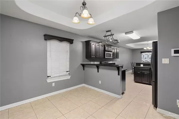 Edinburg, TX 78542,21019 Uresti ST