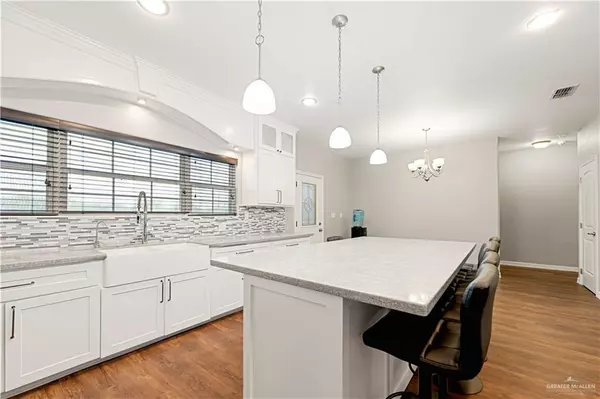 Edcouch, TX 78538,21460 FM 88