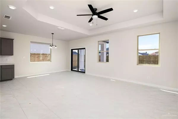 Weslaco, TX 78596,2121 Cardinal AVE