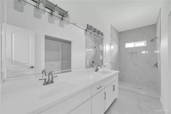 Mcallen, TX 78504,5302 N 43rd LN