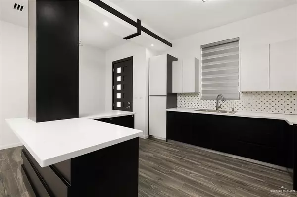 Mcallen, TX 78501,5017 Sequoia AVE