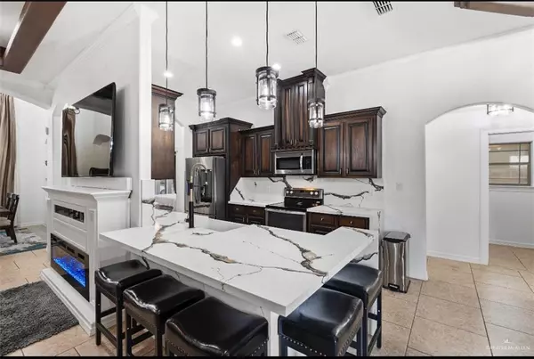 Edinburg, TX 78541,1330 Loretta Lynn DR