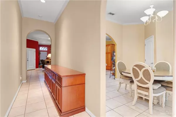 Mission, TX 78572,3302 Santa Laura