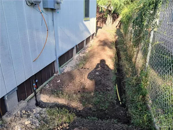 Mcallen, TX 78503,1952 S 33rd ST