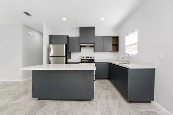 Alton, TX 78573,1221 S Yankton