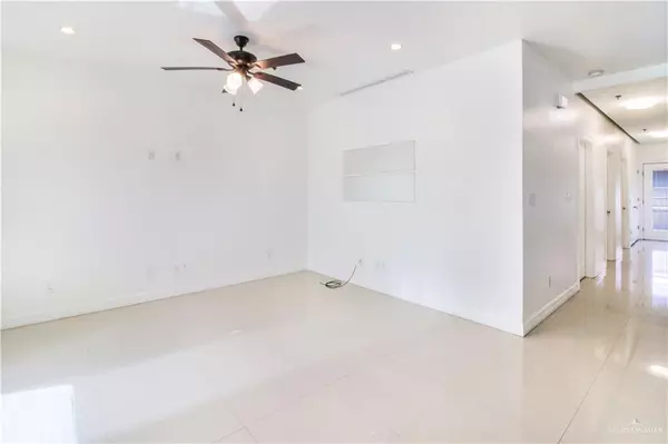 Mcallen, TX 78503,3008 S L ST #2