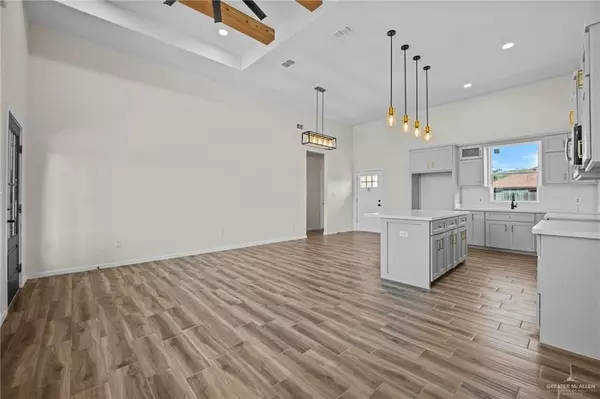 Edinburg, TX 78542,3802 Albanian ST