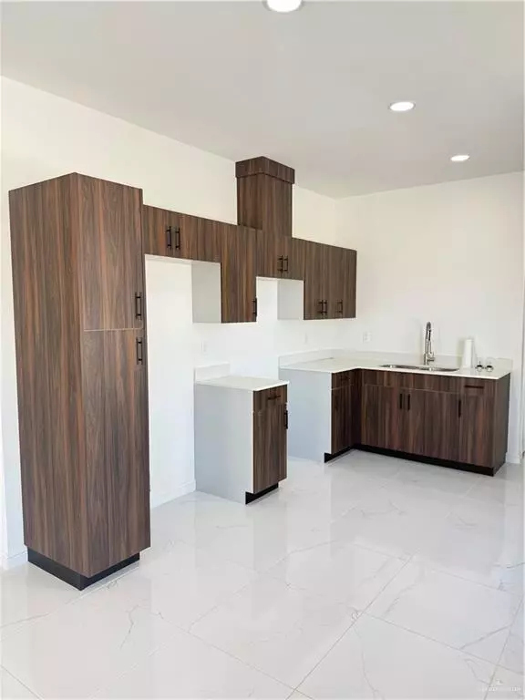 Rio Grande City, TX 78582,5333 Vision ST #0