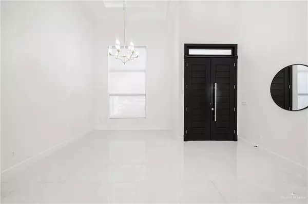 Mcallen, TX 78503,916 E Jersey Meadow AVE