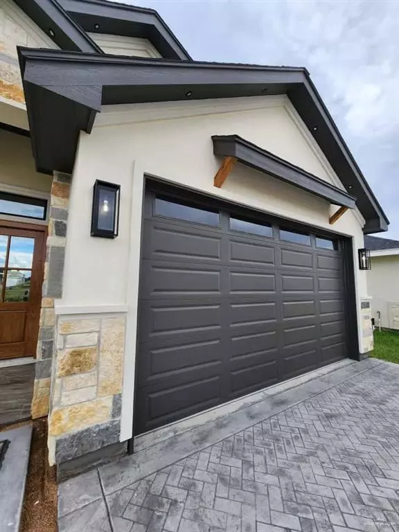 Mission, TX 78573,1003 Azalea ST