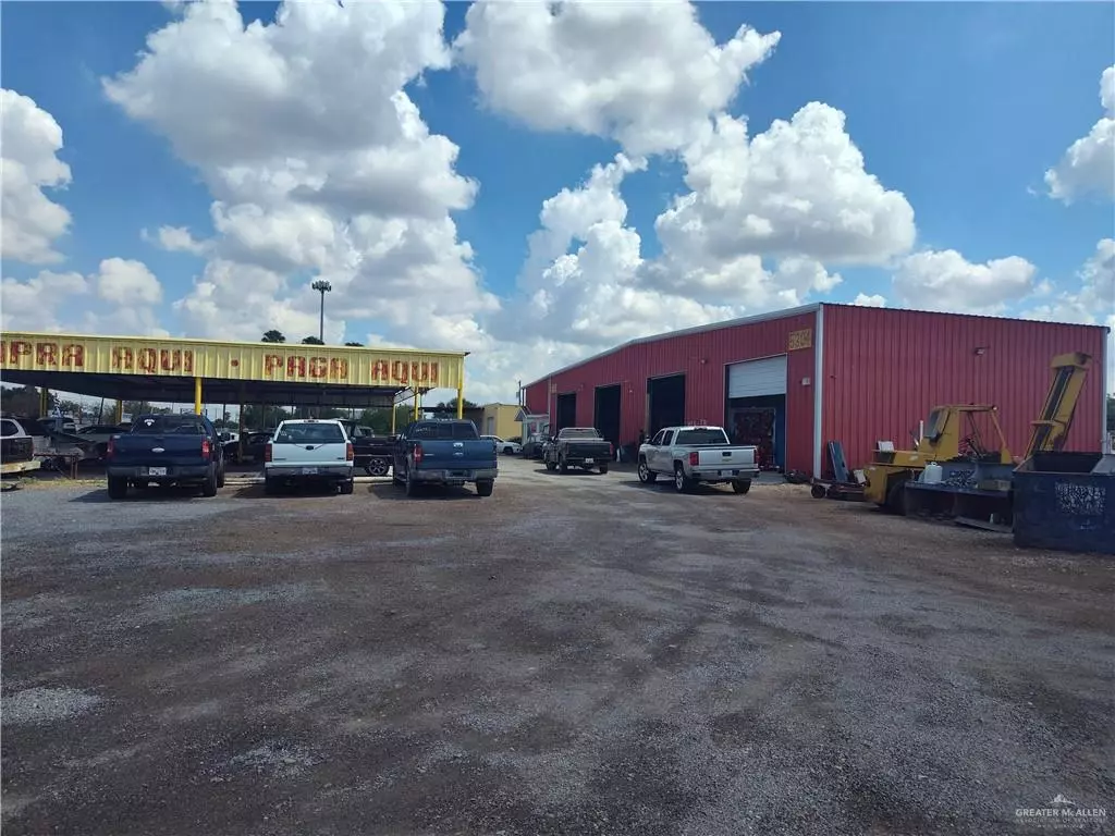 Mission, TX 78574,5304 N La Homa RD
