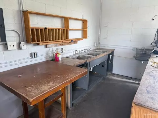 Edinburg, TX 78541,7708 Seminary RD