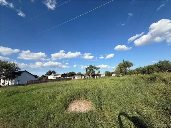 000 Nixon ST, Edcouch, TX 78538