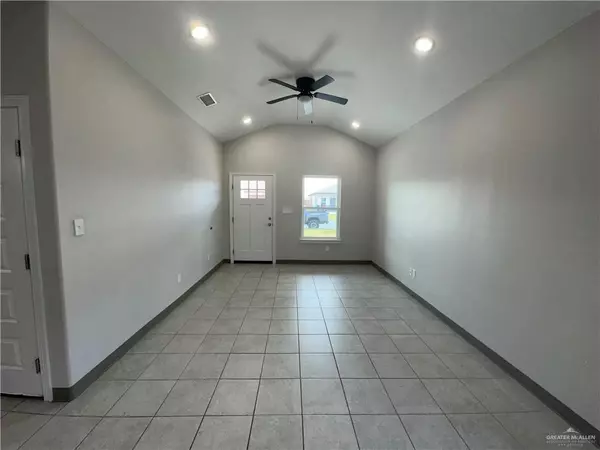 La Feria, TX 78559,2326 S Valley CIR #B