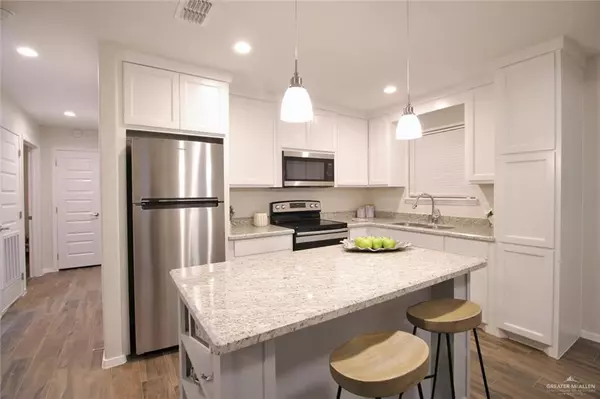 Edinburg, TX 78541,2011 Stardust LN #1